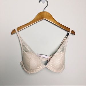 VS Incredible Plunge Bra